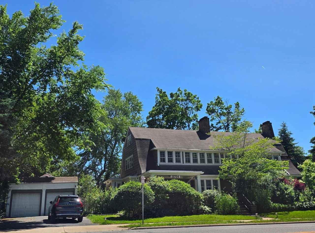 2155 Middlefield Rd - Photo 2 of 20