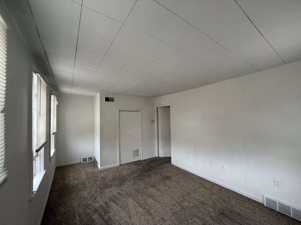 1807 4th Ave #2 - Photo 4 of 9