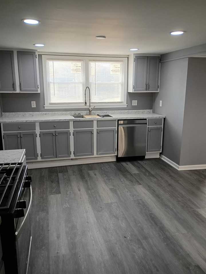 18 Adger St - Photo 3 of 13