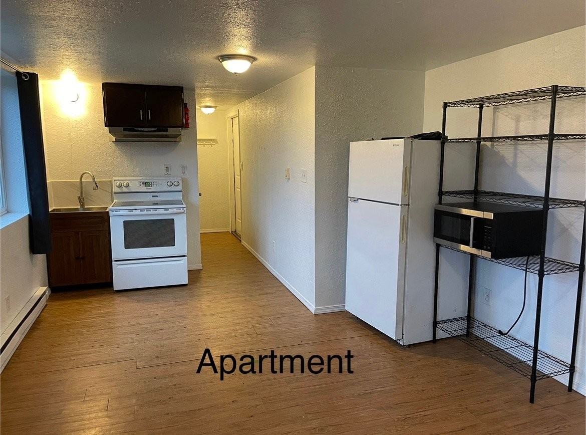 123 Moore Rd #1