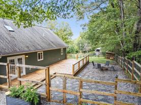 364 Lee St - Photo 1 of 1