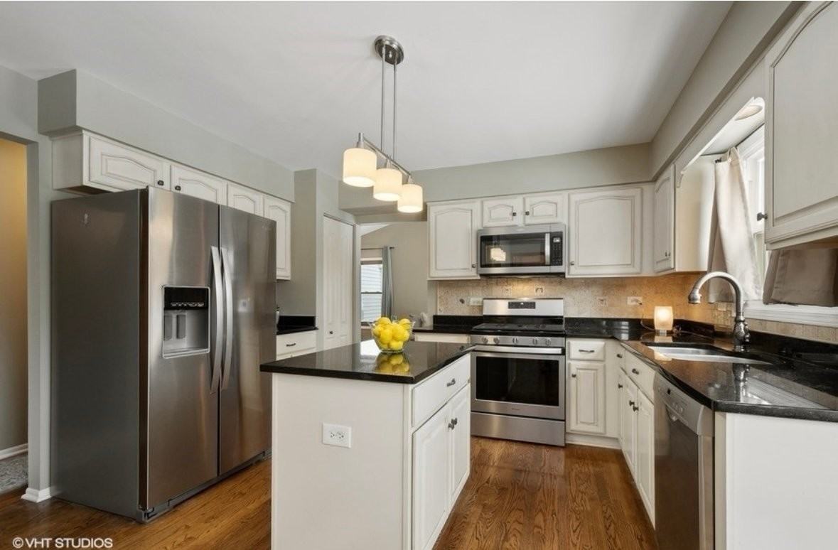 113 N Fiore Pkwy - Photo 3 of 16