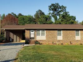 featured image of 2728 Hamp Stone Rd
