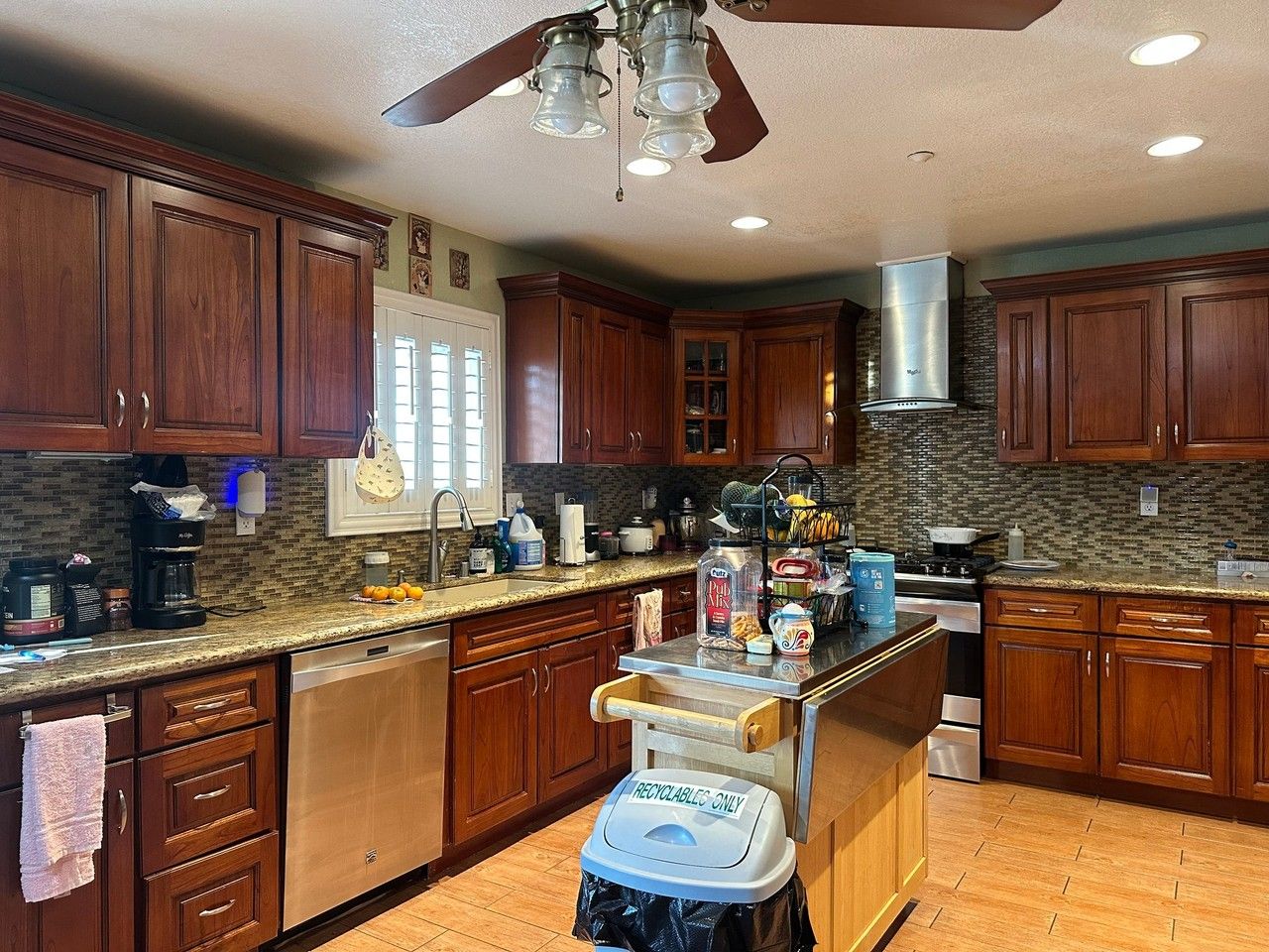 15576 Caravelle Ave - Photo 4 of 8