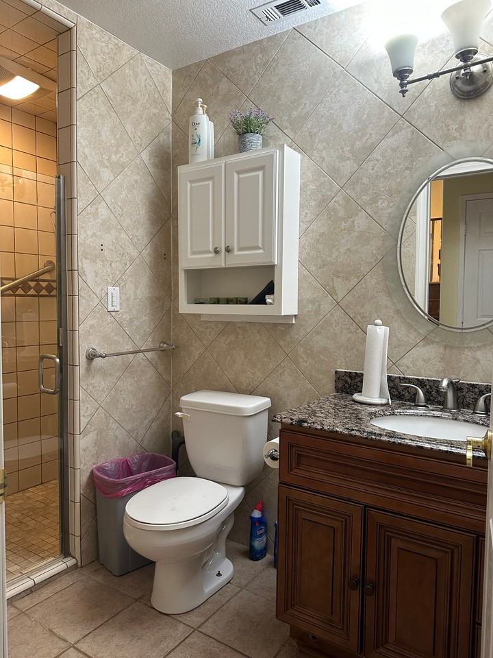15576 Caravelle Ave - Photo 6 of 8