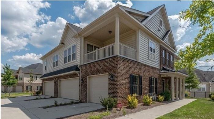 14629 Juventus St - Photo 2 of 20