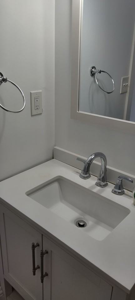 260 Saint George St #9 - Photo 5 of 10