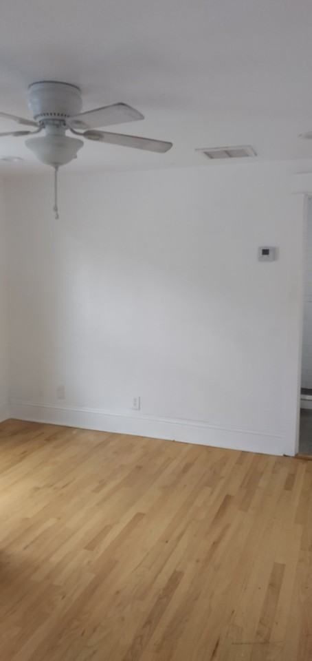 260 Saint George St #9 - Photo 6 of 10
