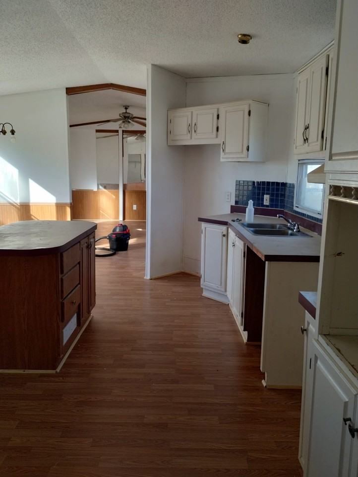 Legends Mobile Home Park - Photo 3 of 11