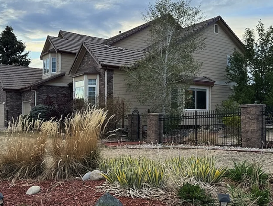 12561 Swansea Drive - Photo 3 of 7