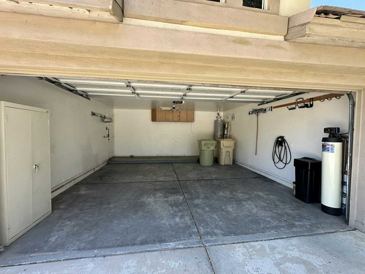 7063 W Palmaire Ave - Photo 4 of 21