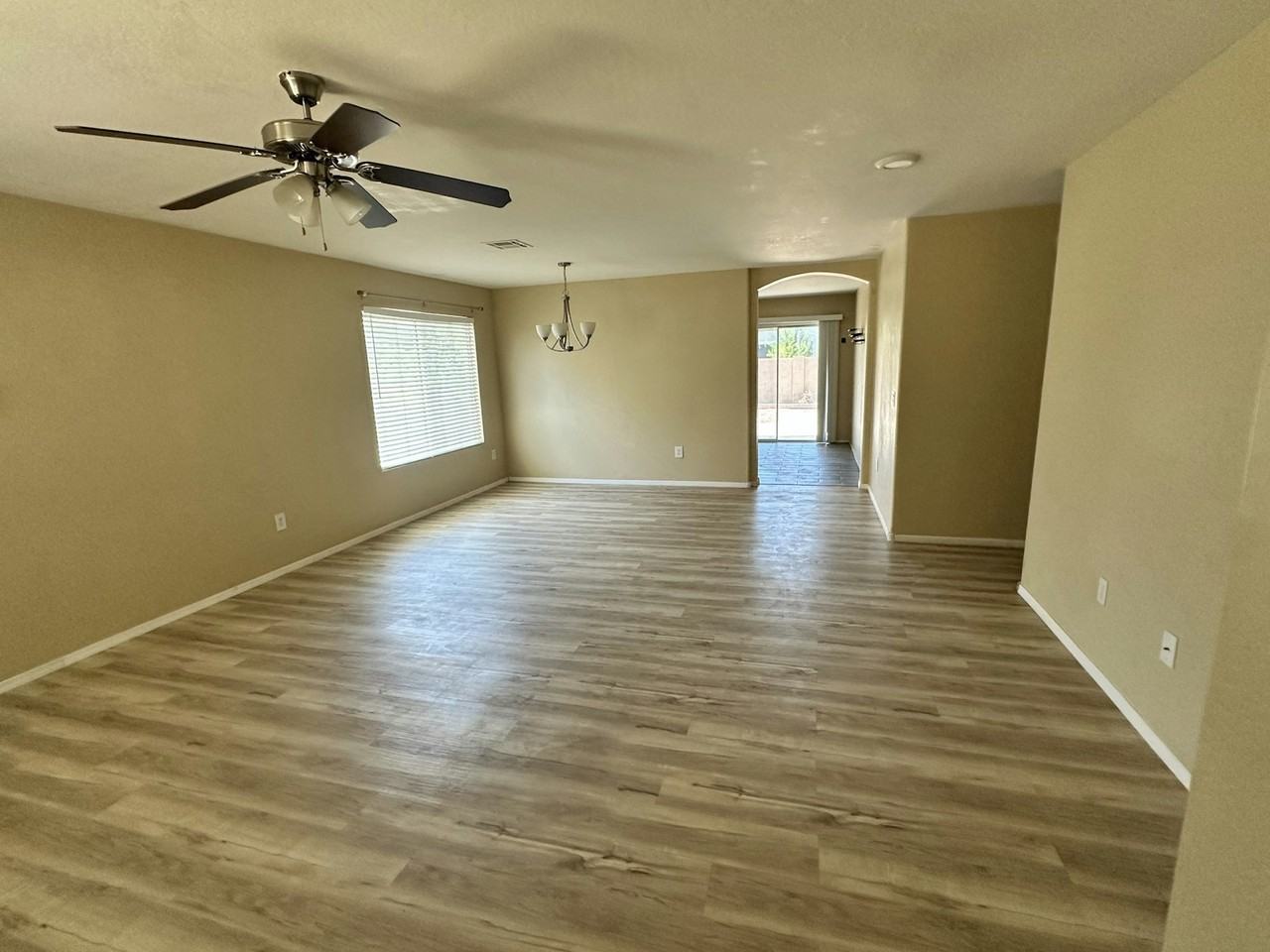 7063 W Palmaire Ave - Photo 6 of 21