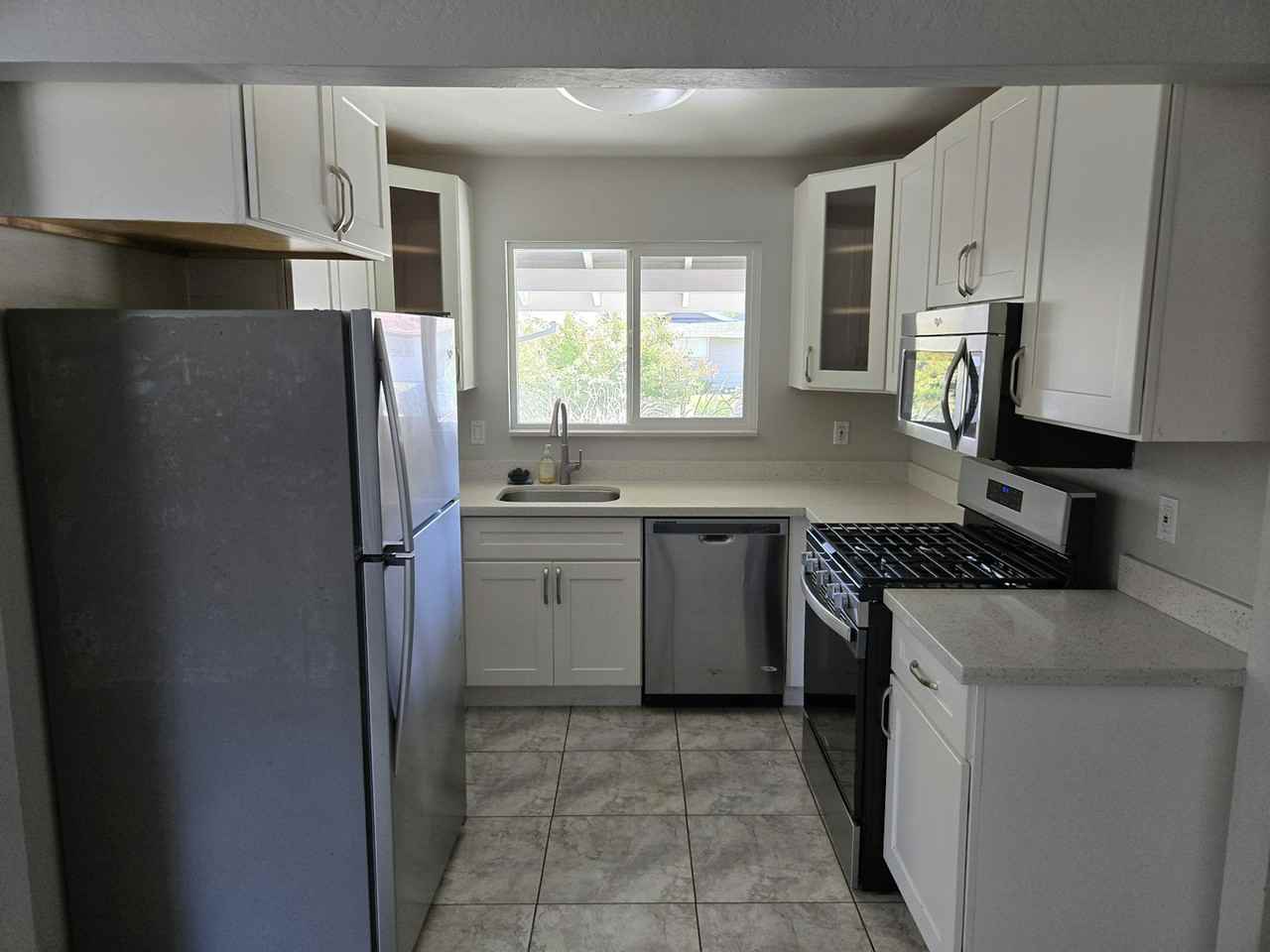11754 Regio Dr - Photo 7 of 22
