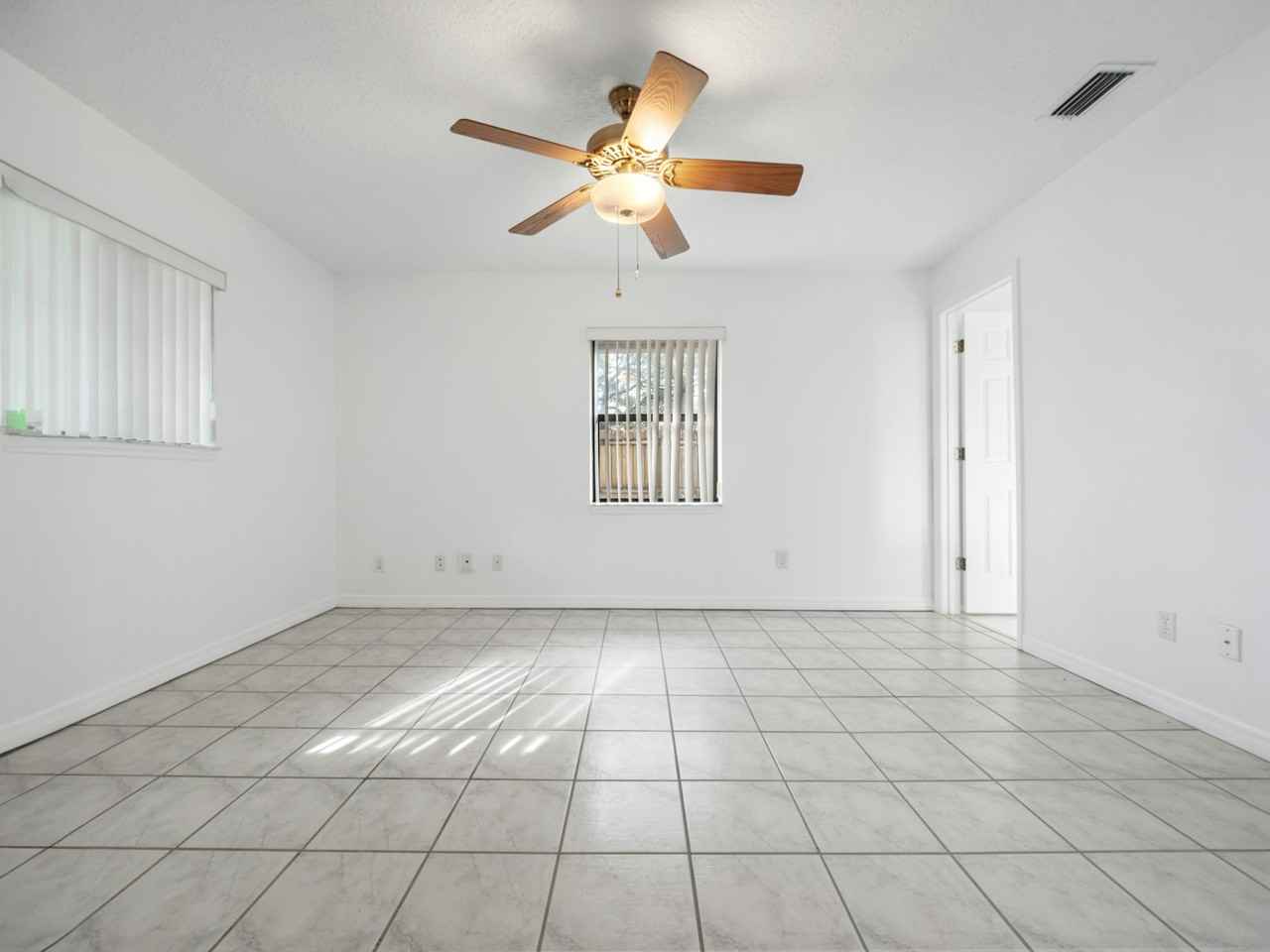 3612 Quando Drive - Photo 6 of 36