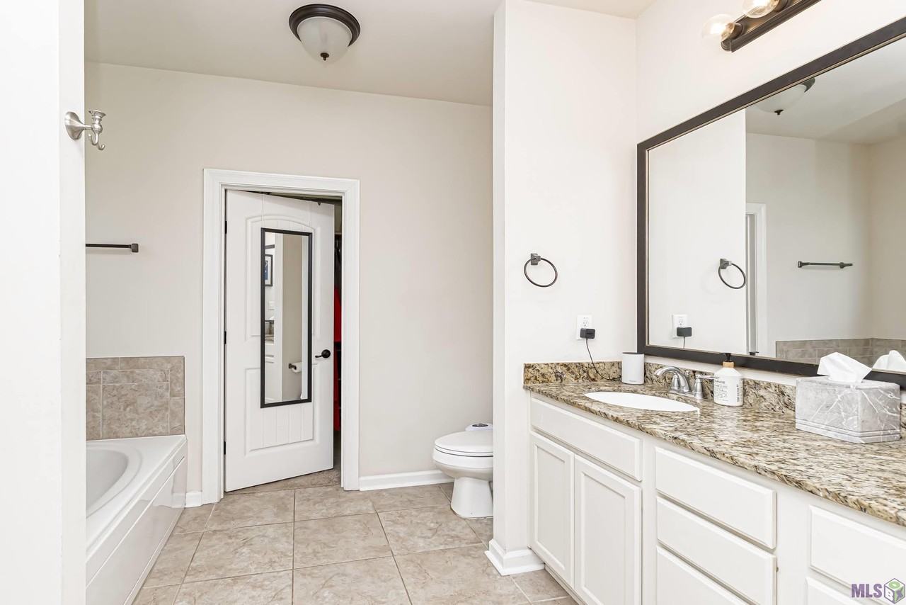 1415 Alouette Dr #1 - Photo 6 of 11