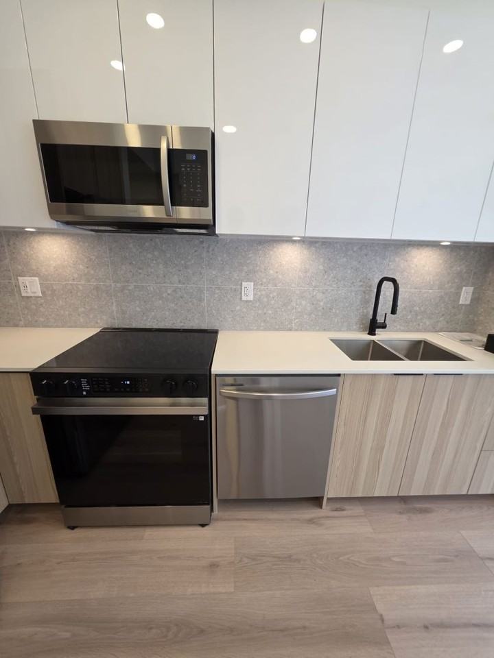 20769 Fraser Hwy #1 - Photo 2 of 14
