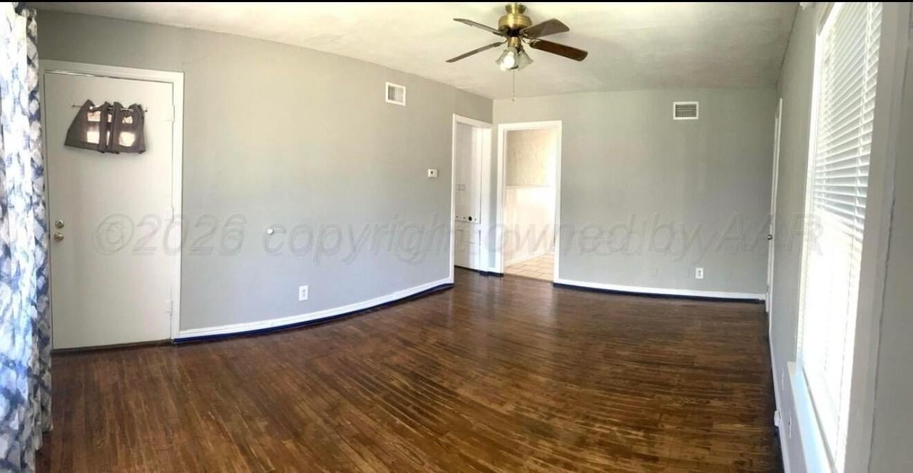 2212 Locust St - Photo 2 of 10
