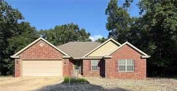 featured image of 11 Kendal Dr