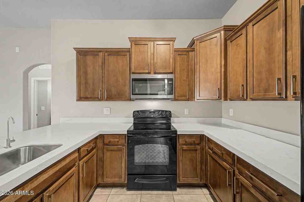 2725 E Mine Creek Rd #2172 - Photo 6 of 28