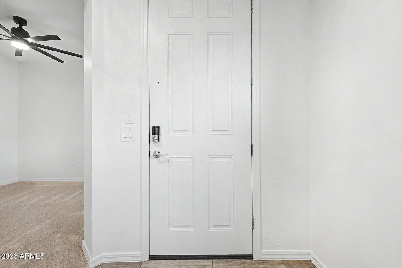 1360 W Joshua Tree Ave - Photo 5 of 50