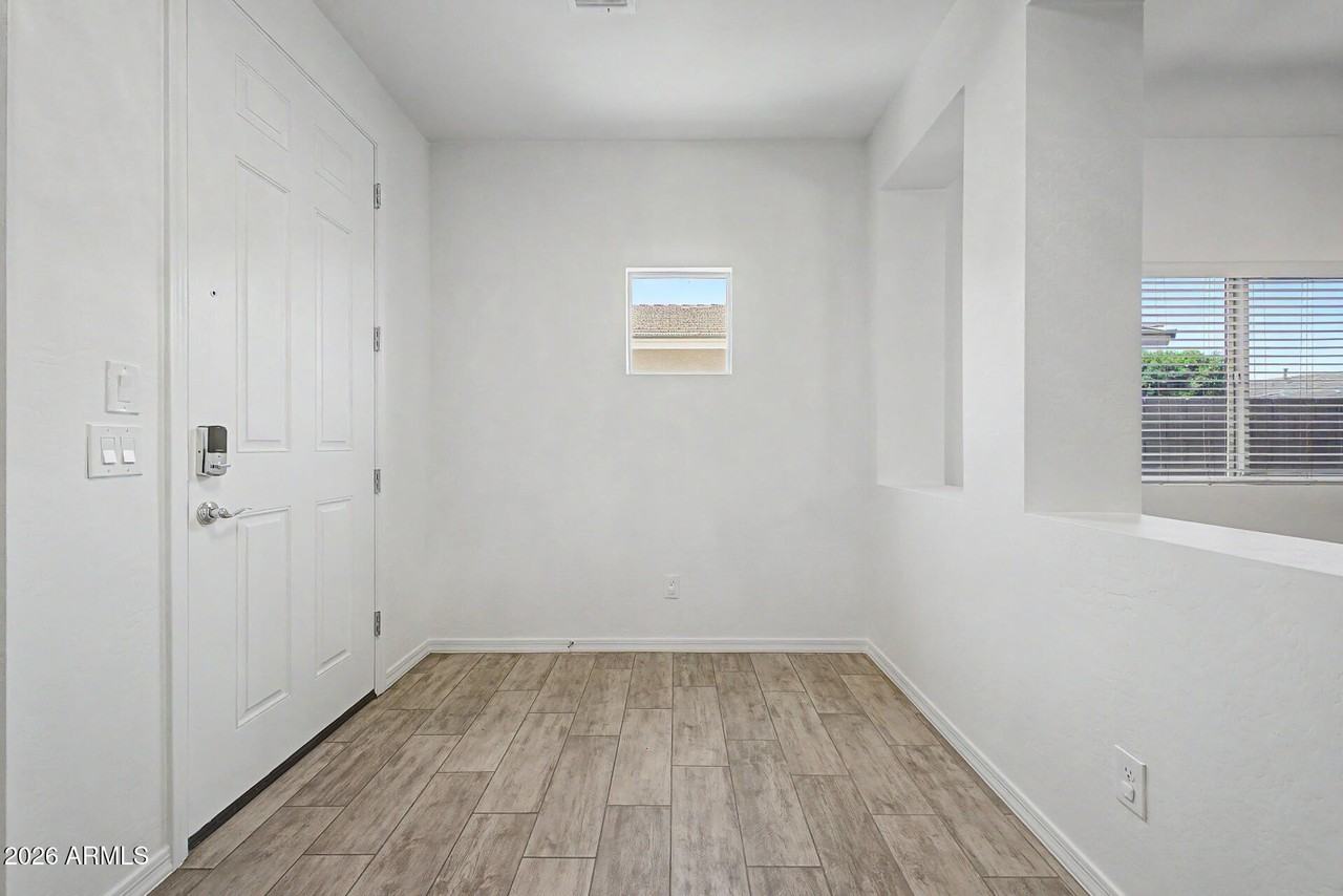 1360 W Joshua Tree Ave - Photo 6 of 50