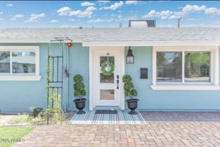 7431 E Taylor St - Photo 1 of 1