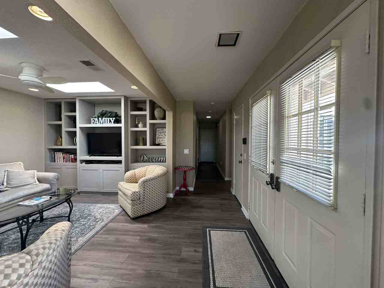 4 Hermosillo Ln - Photo 5 of 37
