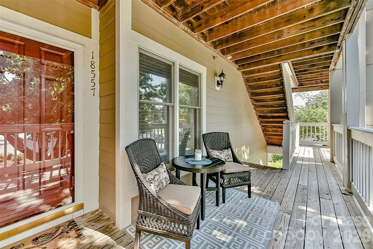 18557 Vineyard Point Ln #47 - Photo 4 of 30