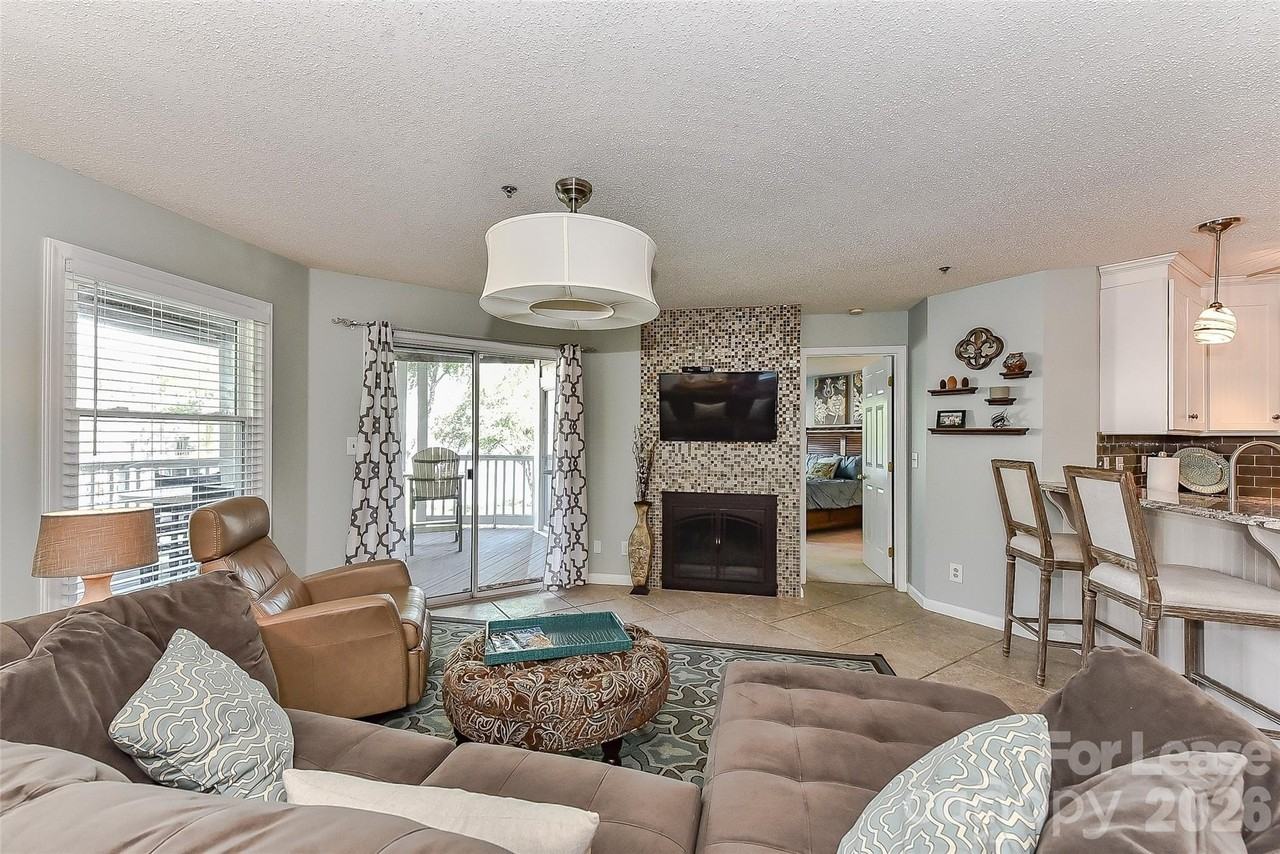 18557 Vineyard Point Ln #47 - Photo 6 of 30