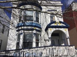 featured image of 131 6th Ave #1