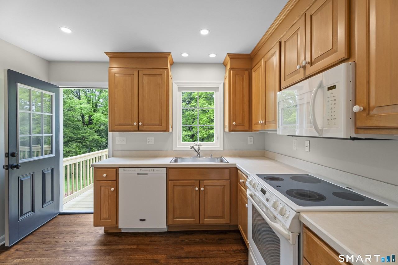 831 Nut Plains Rd - Photo 6 of 30