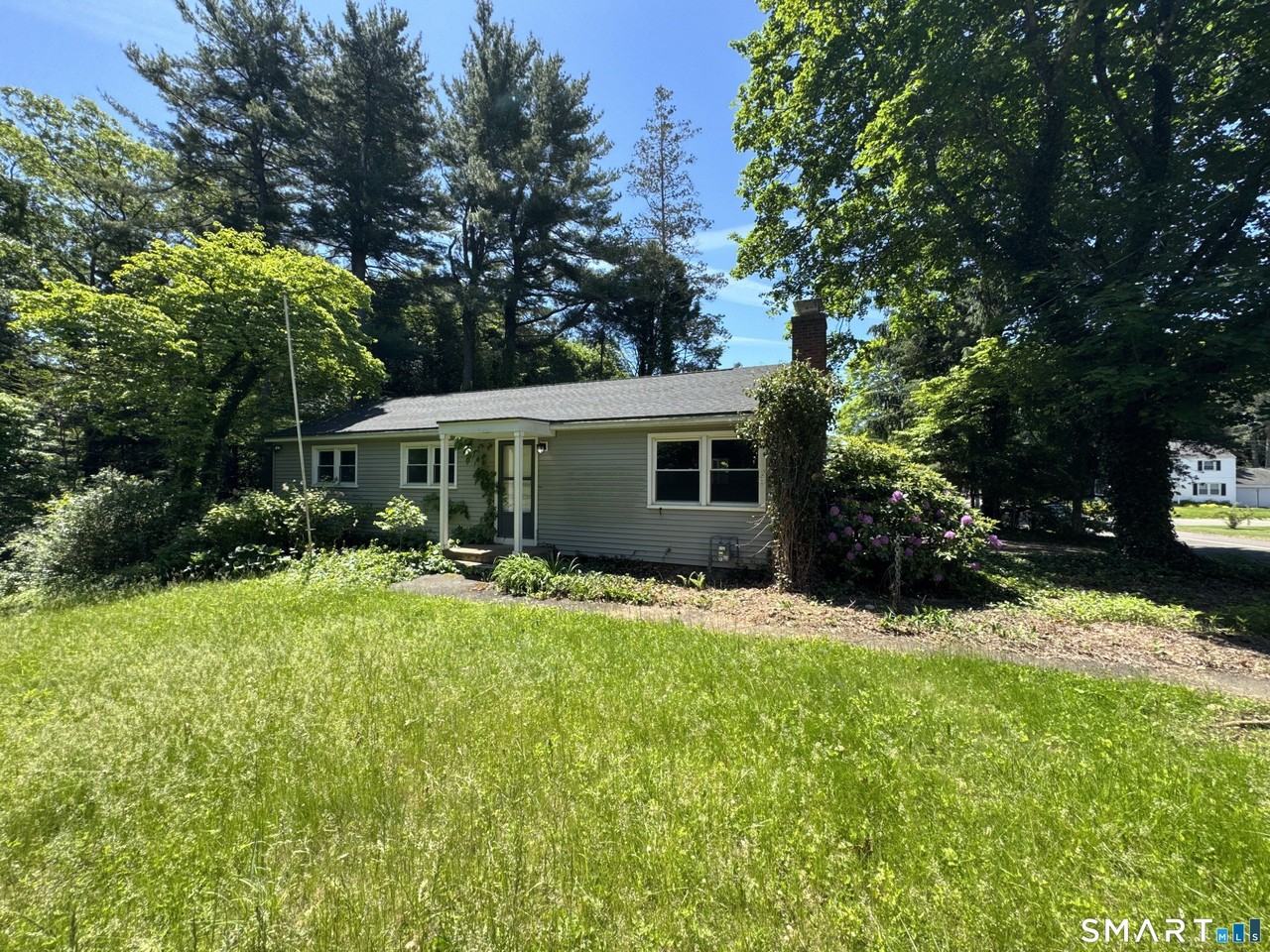 95 Riverside Dr - Photo 4 of 26