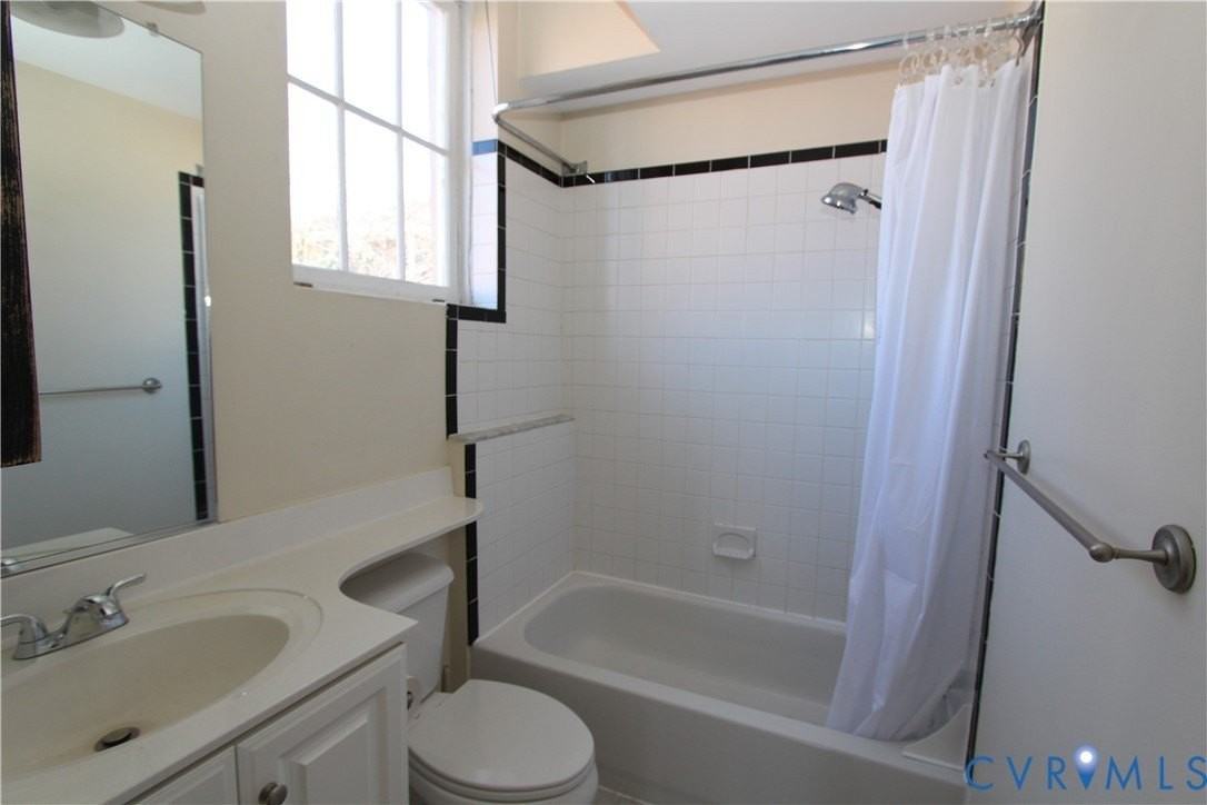 219 N 19th St #U31 - Photo 6 of 13