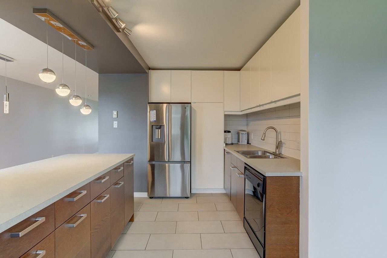 6170 Av Platon - Photo 2 of 29