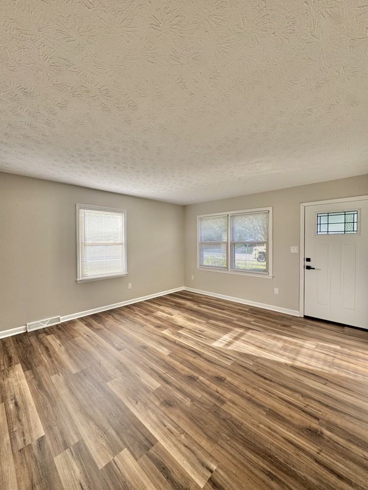 932 Krissy Way #932 - Photo 4 of 11