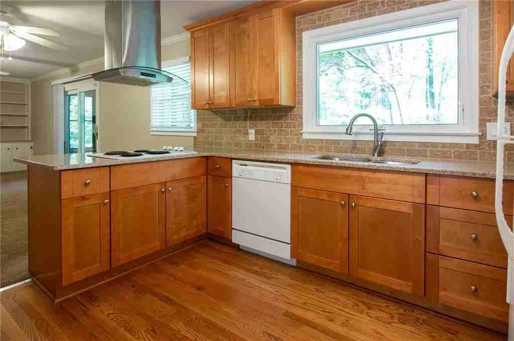 2852 Talisman Ct Ne - Photo 6 of 27