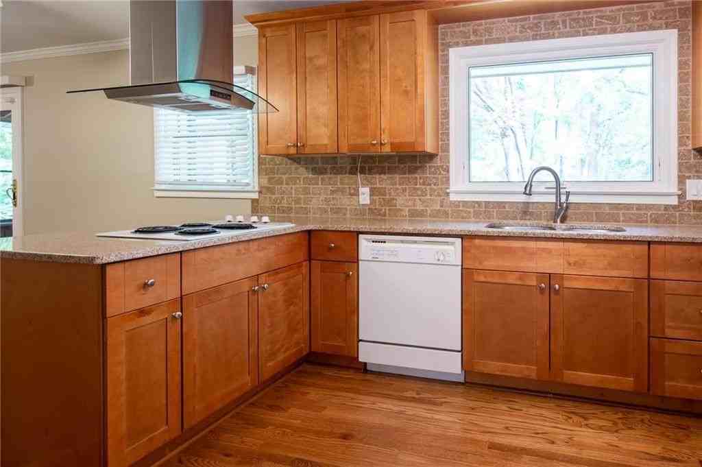2852 Talisman Ct Ne - Photo 7 of 27