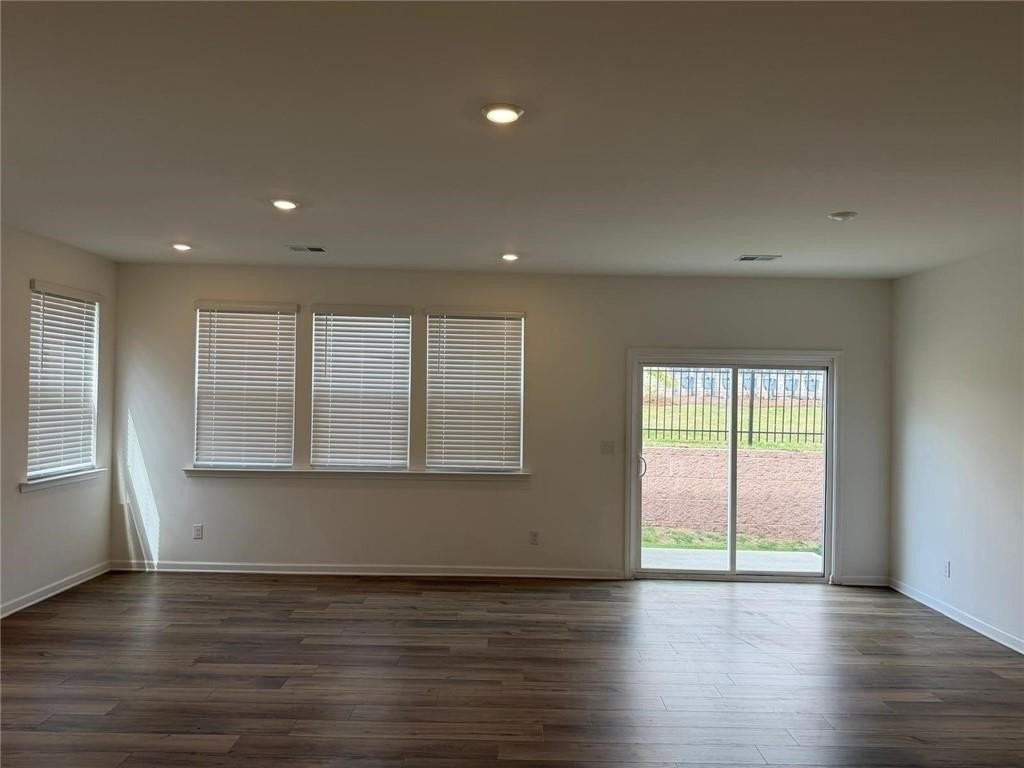 115 Vision St - Photo 2 of 12