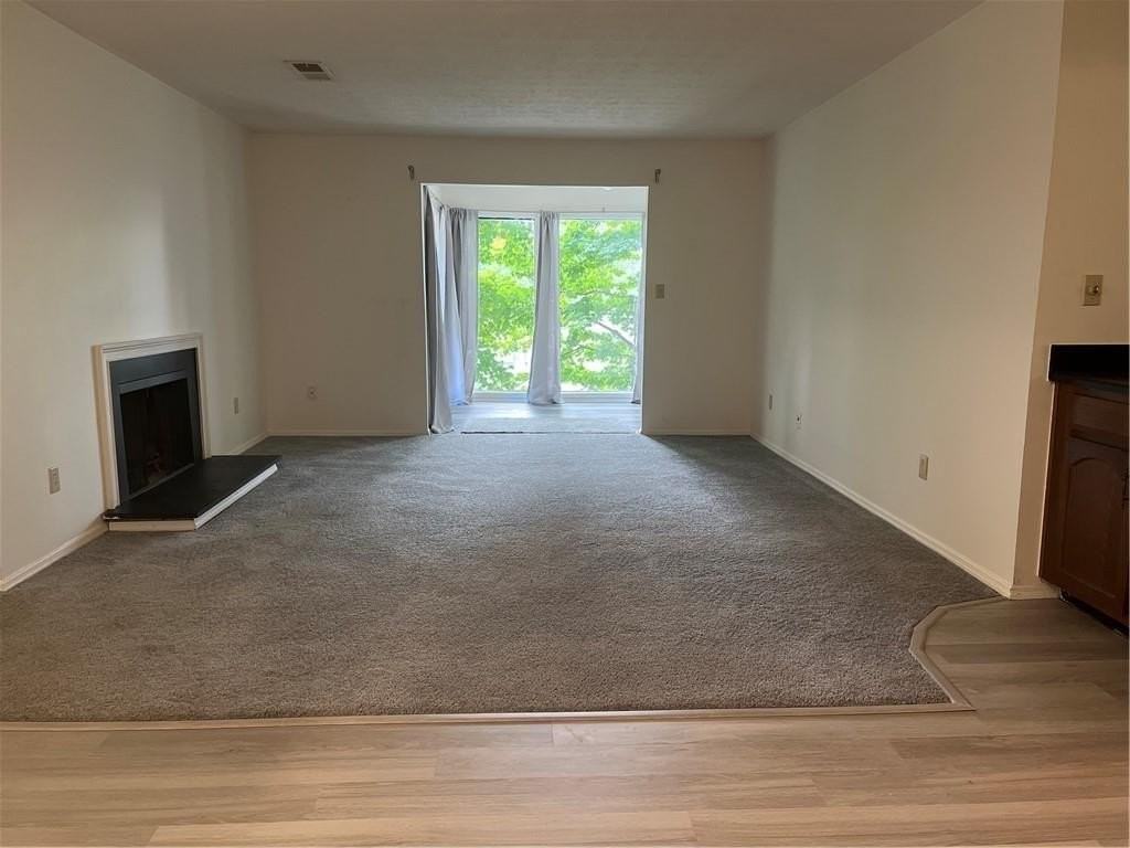 1648 Raleigh Cir Se - Photo 7 of 25