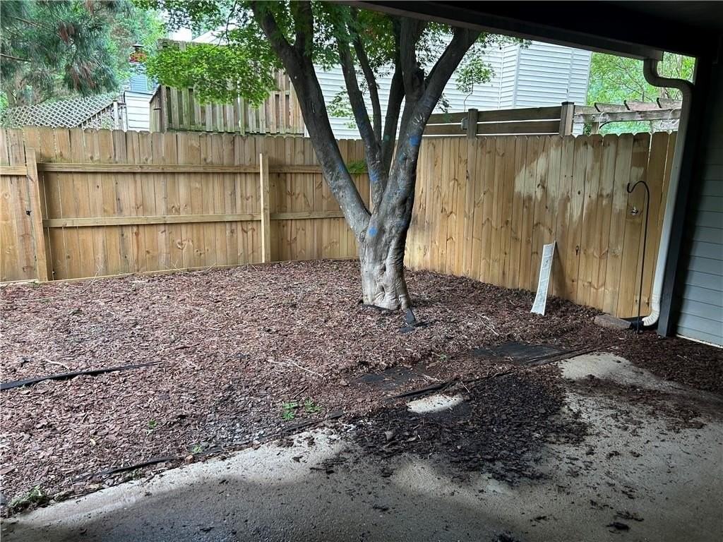 5031 Bell Dr Se - Photo 6 of 11