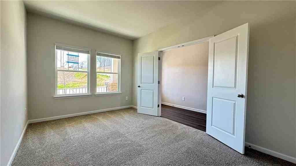228 Water Oak Way - Photo 4 of 50