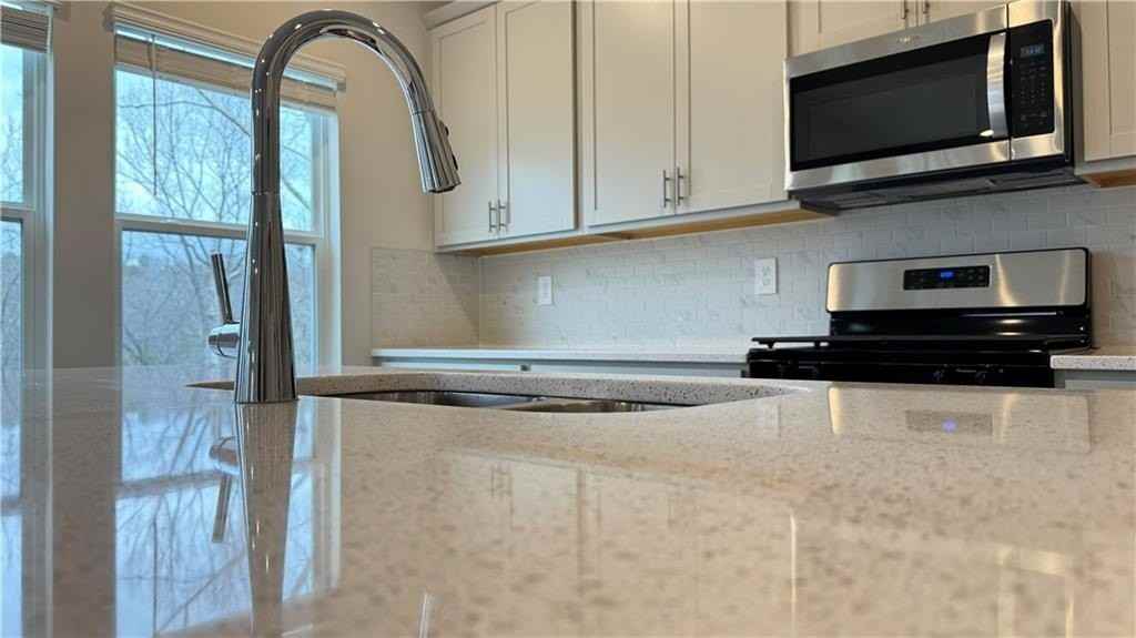 228 Water Oak Way - Photo 7 of 50