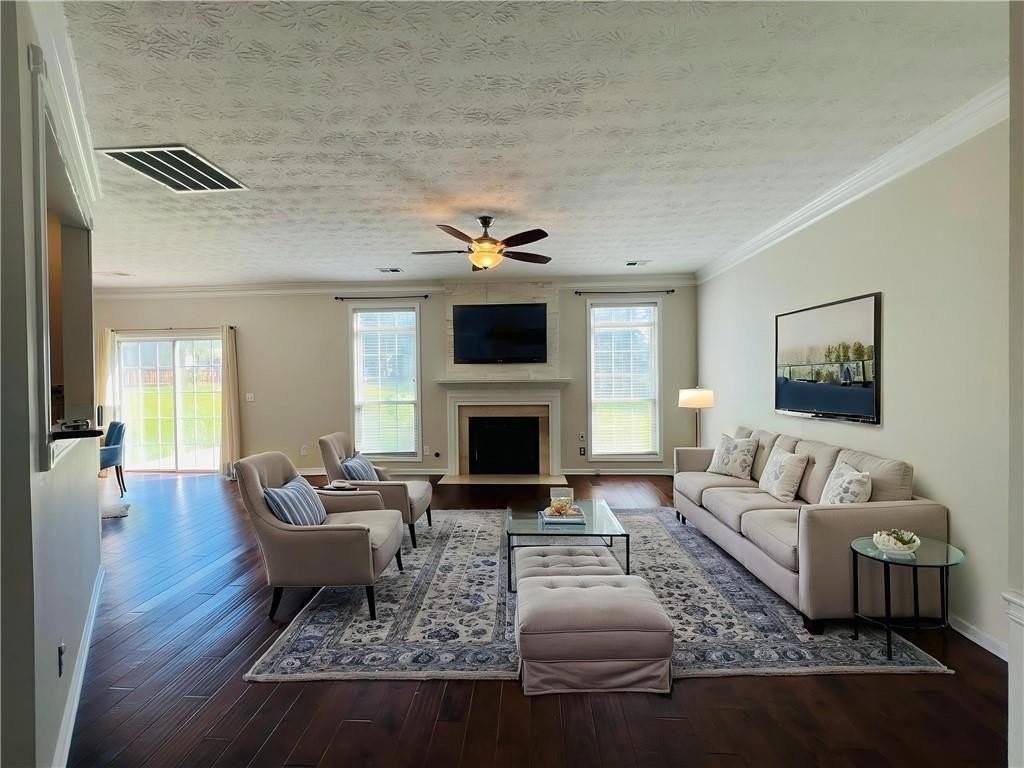 156 Weatherstone Dr - Photo 3 of 28
