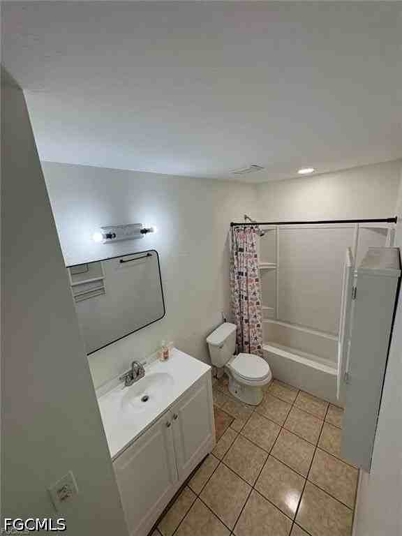 18645 Holly Rd #1 - Photo 6 of 10