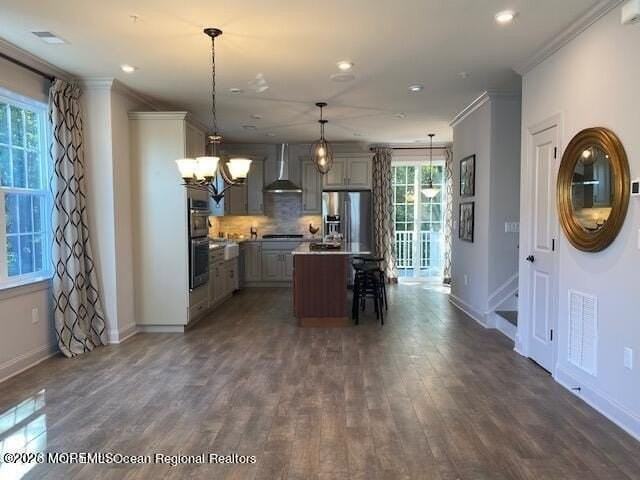 2601 Evans Ln - Photo 4 of 11