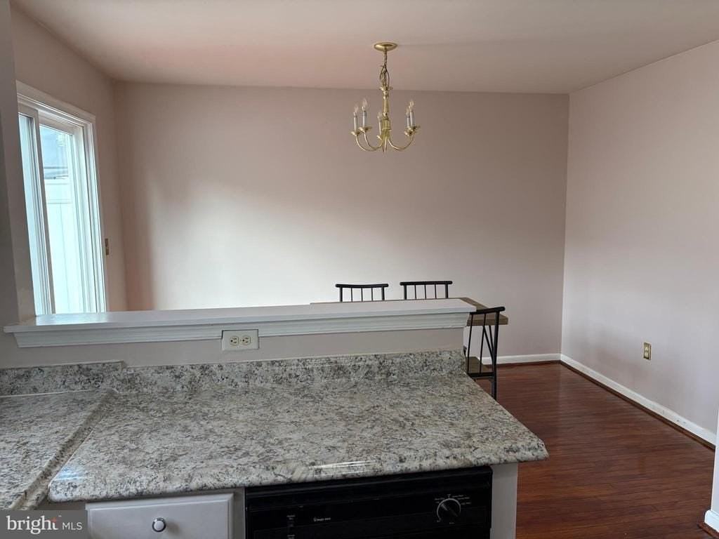 384 Braddock Rd - Photo 6 of 16