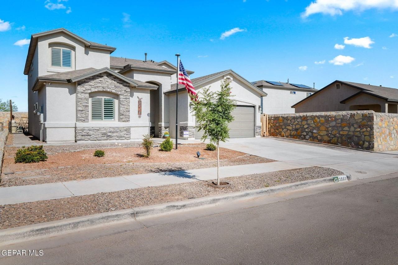 3561 Essence St - Photo 4 of 50