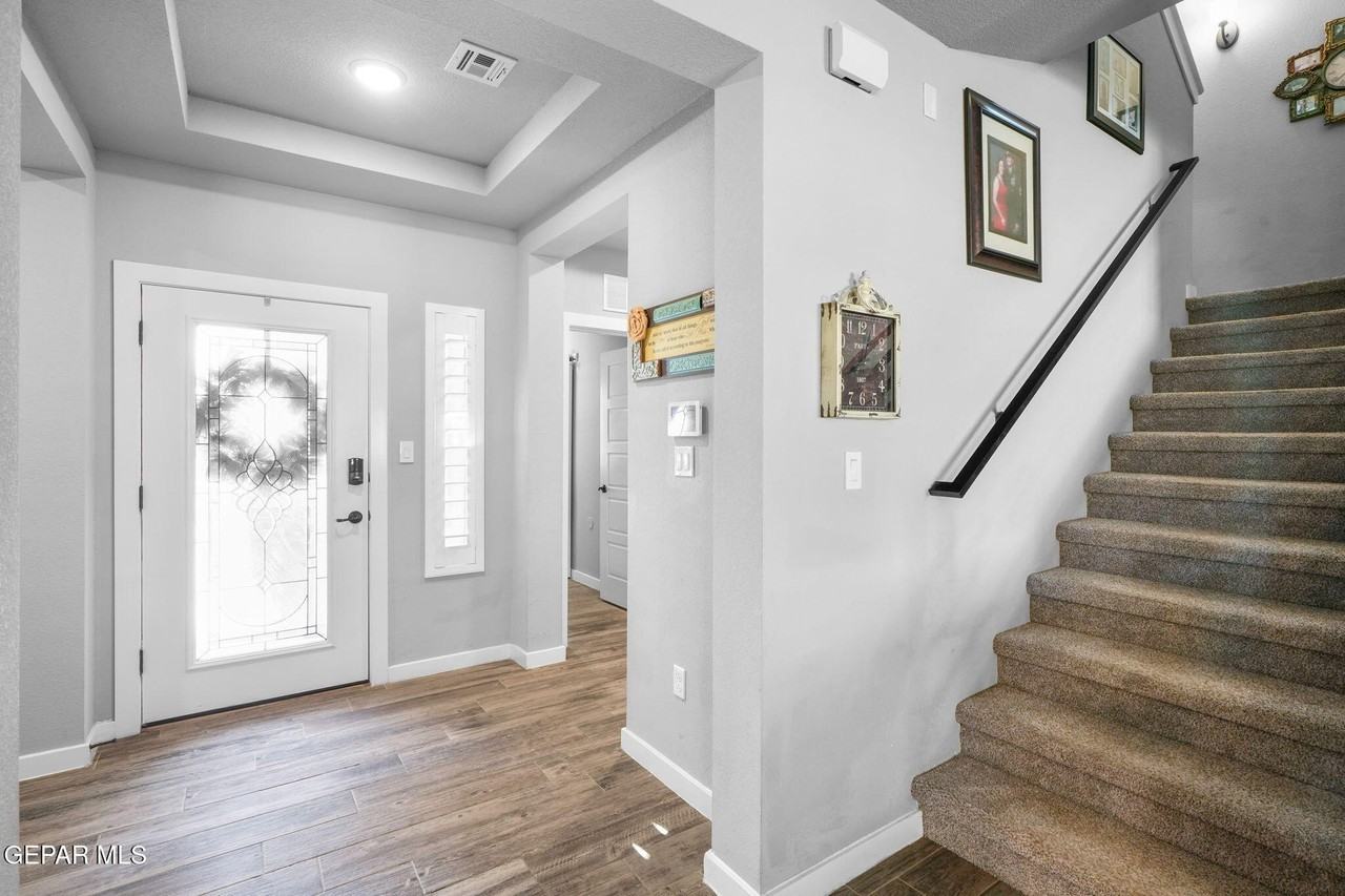 3561 Essence St - Photo 7 of 50