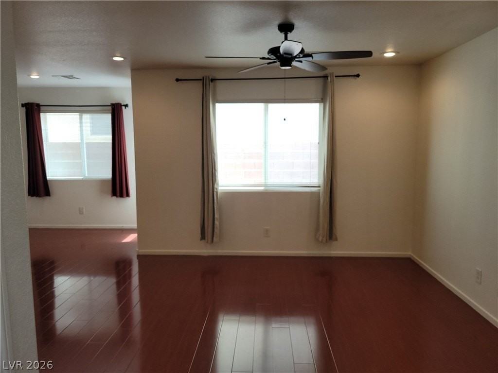 9275 Hollander Ave - Photo 4 of 40