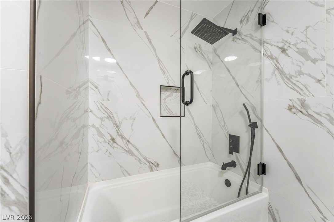 5576 W Rochelle Ave #22A - Photo 4 of 35